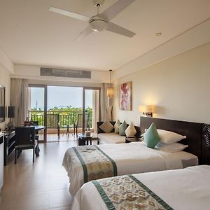 Garden Seaview Twin Room